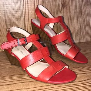 🌻$10🌻 Franco Sarto red leather wedge sandals